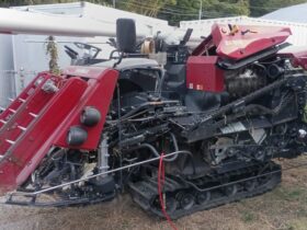 コンバイン掃除　草の種落とし